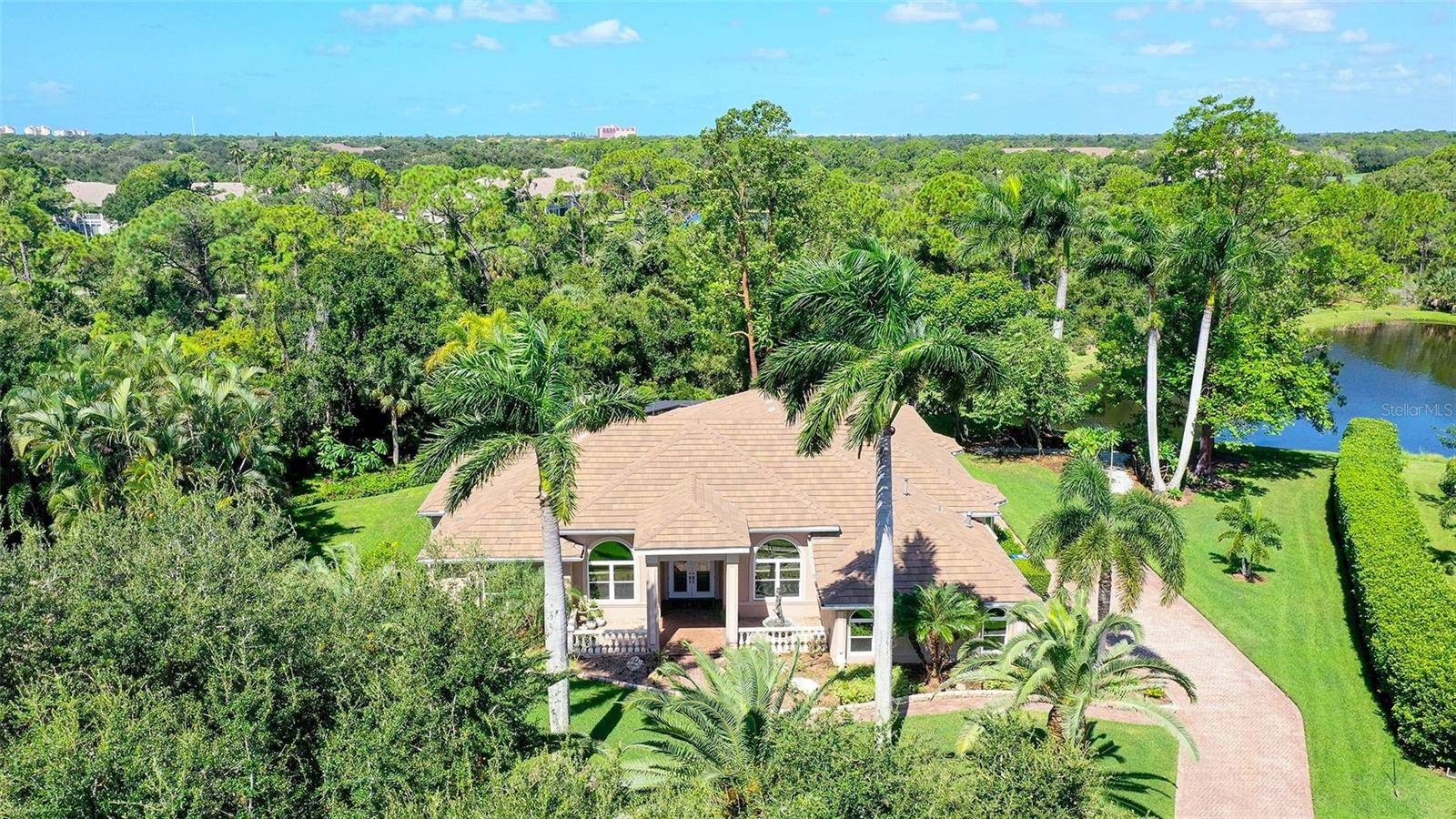 8866 BLOOMFIELD BLVD, Sarasota, FL 34238