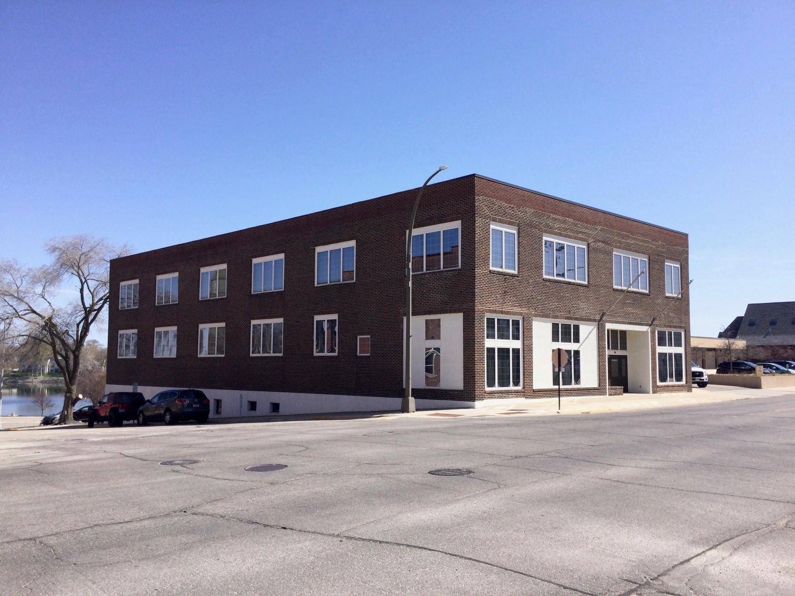 201 E Clark ST, Albert Lea, MN 56007