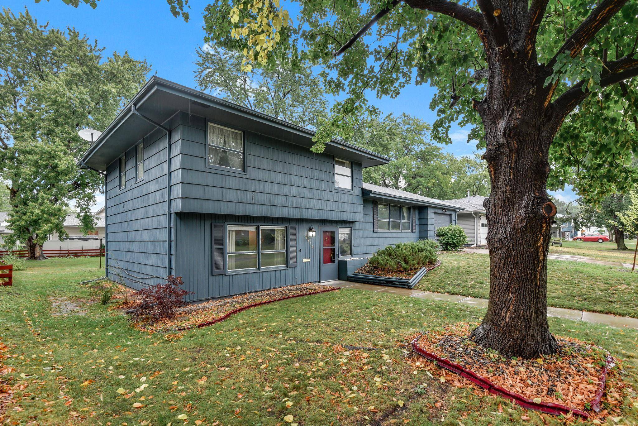 2812 65th AVE N, Brooklyn Center, MN 55430