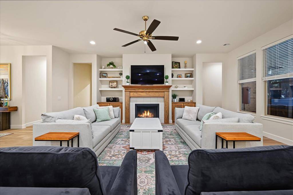 2421 Rumble CT, Edmond, OK 73034