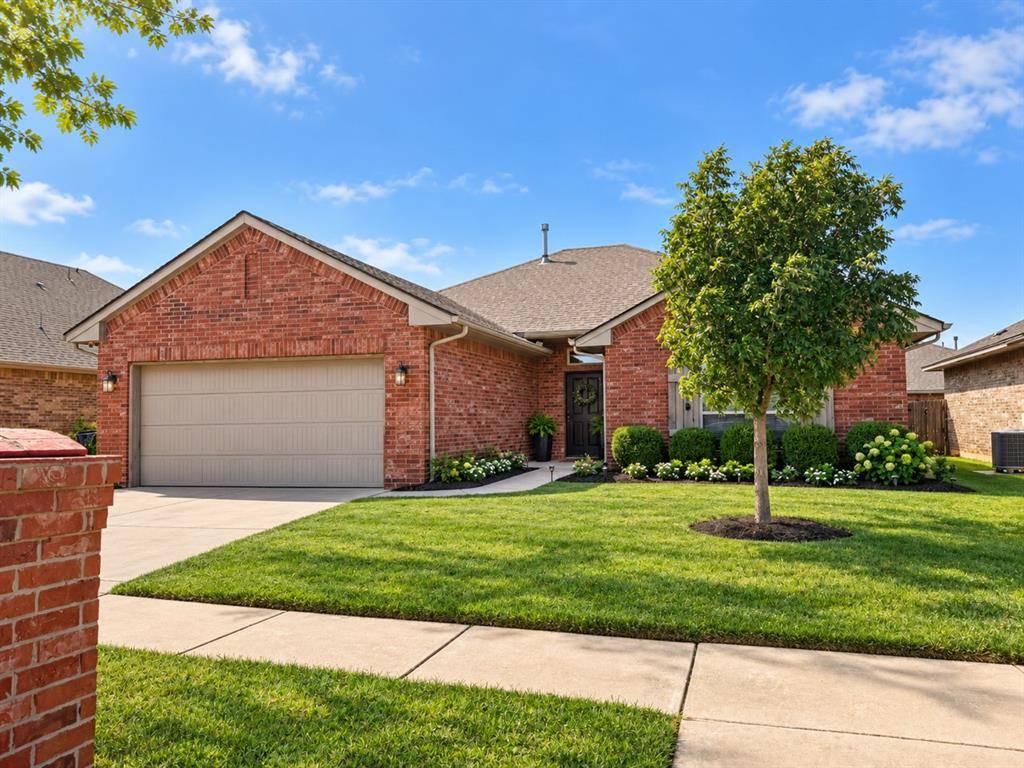 16301 Iron Tree LN, Edmond, OK 73013