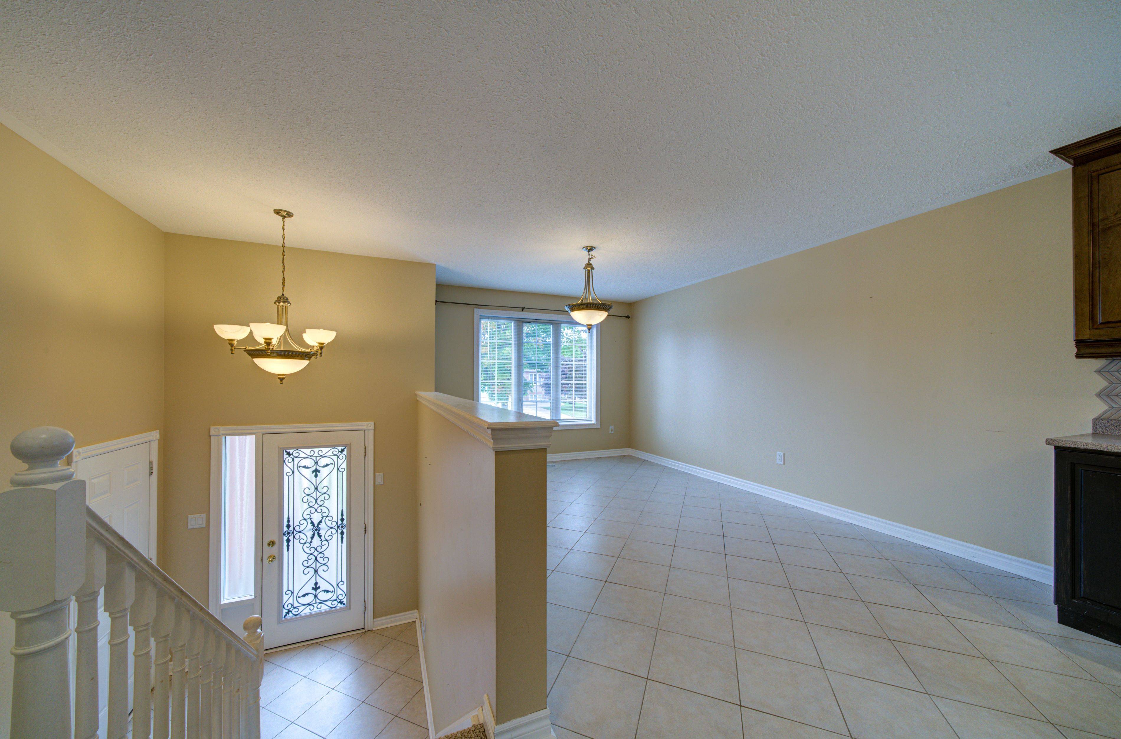13 Tona TRL, Wasaga Beach, ON L9Z 0A5