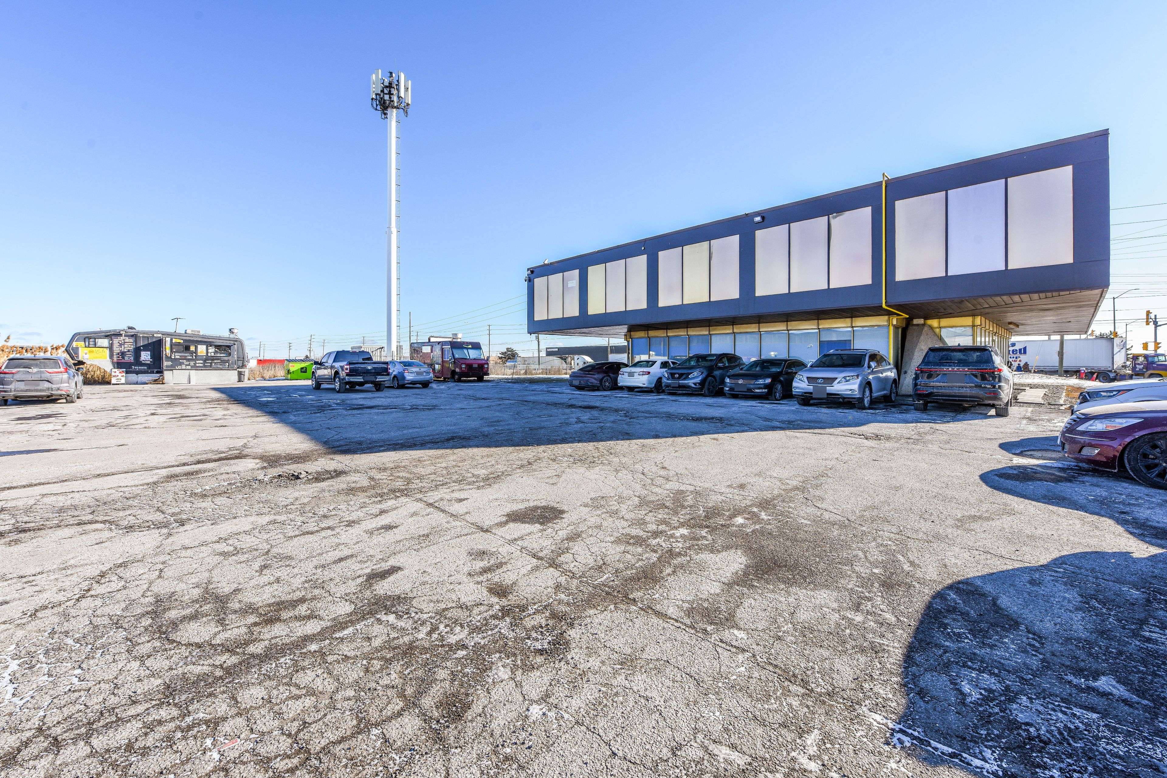 1300 Steeles AVE E #212, Brampton, ON L6T 1A2