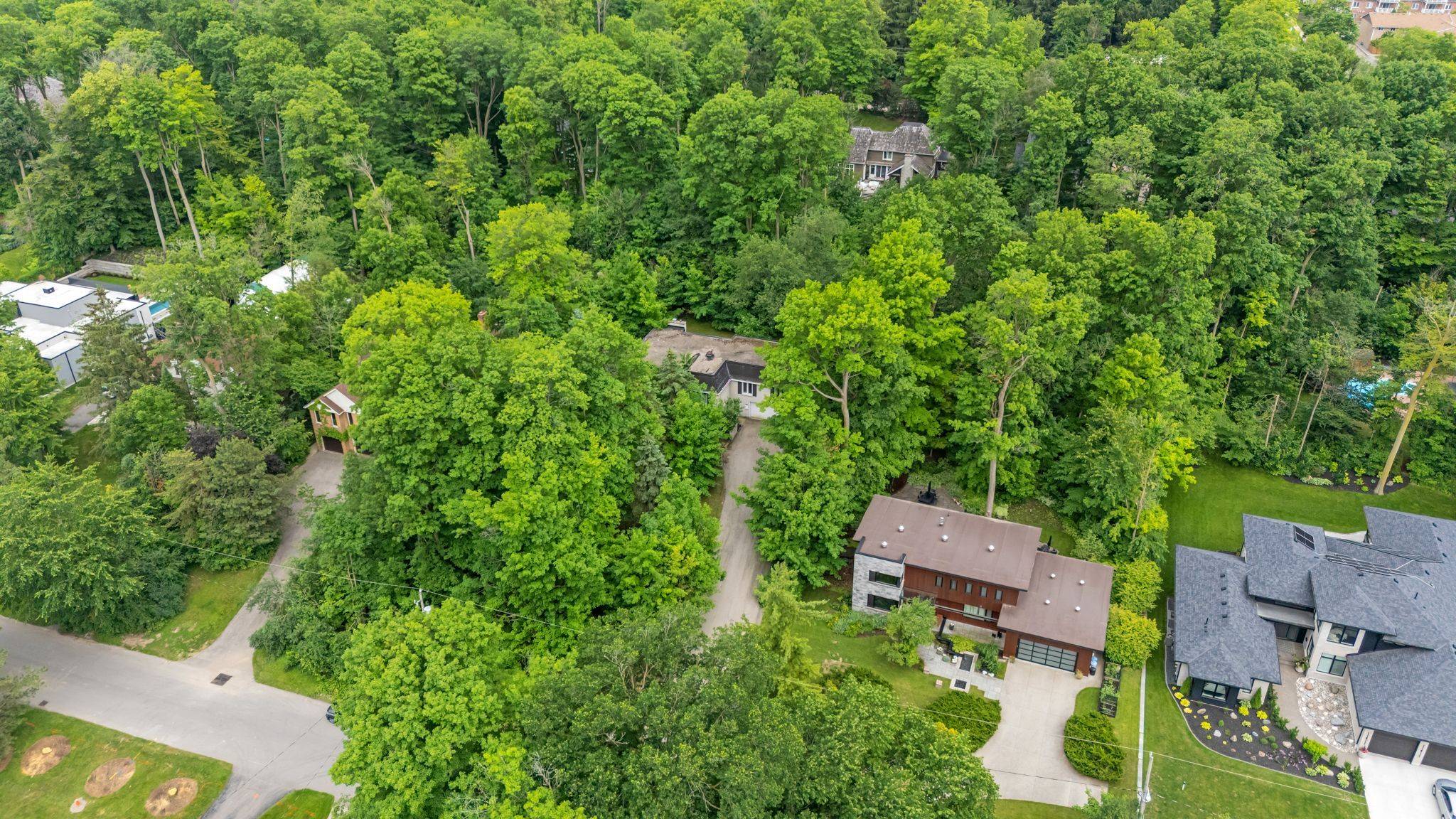 35 Maple Hill DR, Kitchener, ON N2M 2R7
