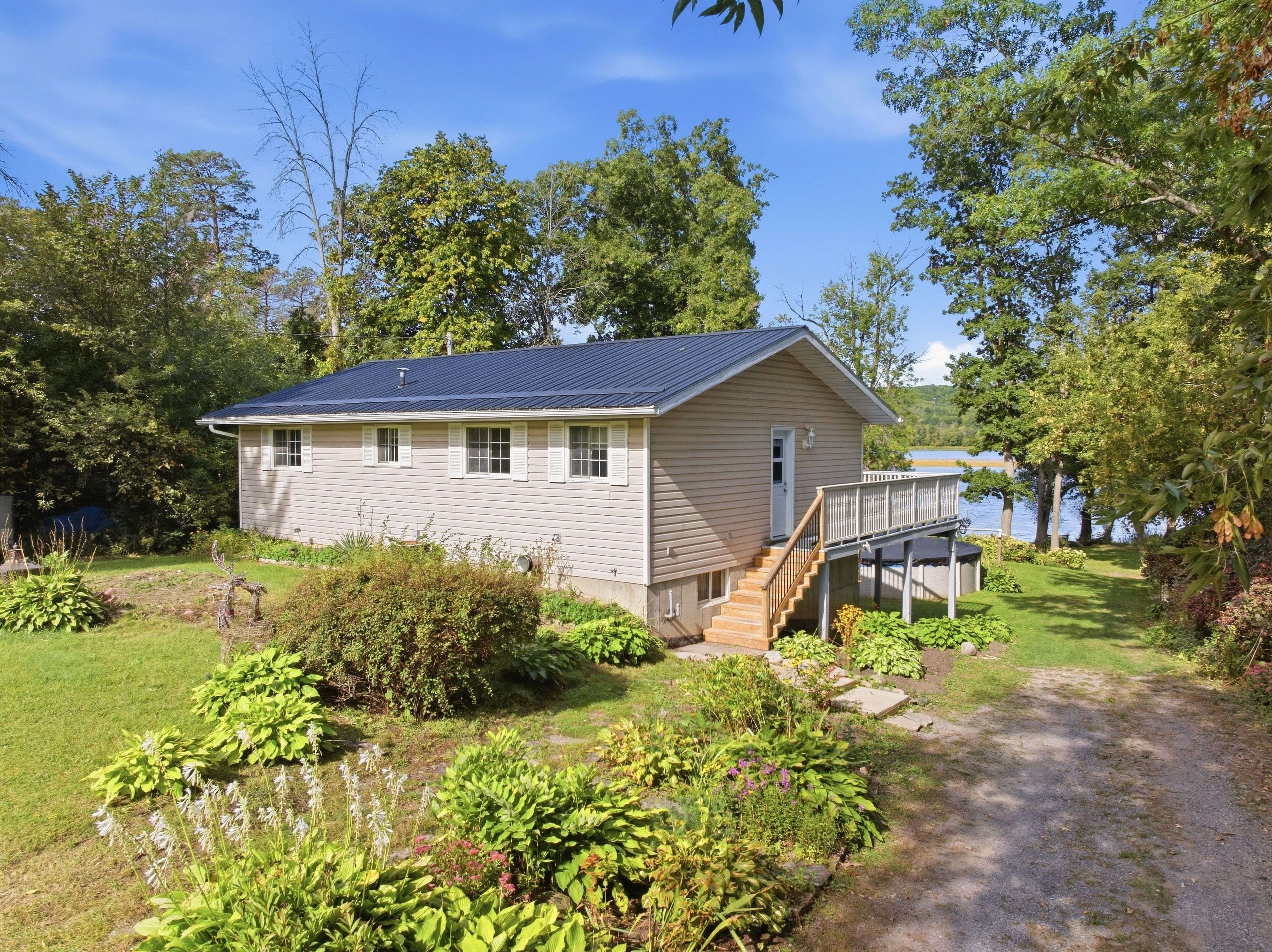 787 Frankford-Stirling RD, Quinte West, ON K0K 2C0