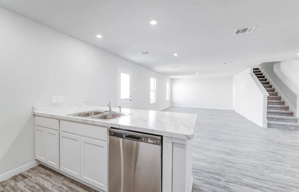 1612 Dwelling Place, Godley, TX 76044