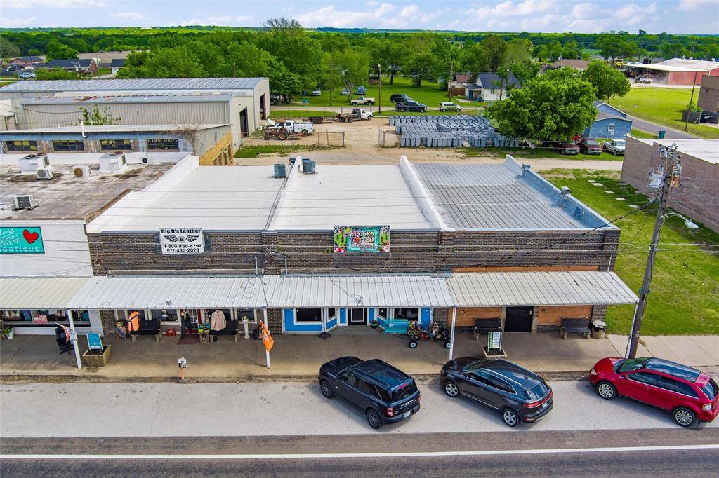 211-213 Main Street, Maypearl, TX 76064