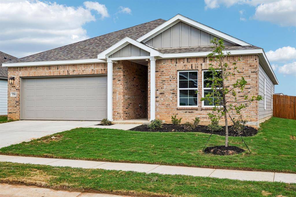 356 Declan Street, Springtown, TX 76082