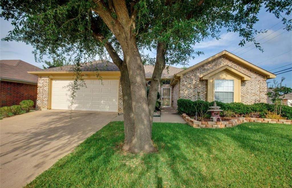 6200 Pierce Arrow Drive, Arlington, TX 76001