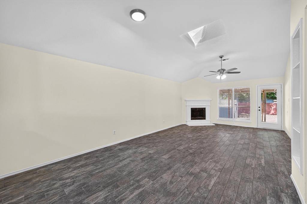 1137 Darren Drive, Burleson, TX 76028