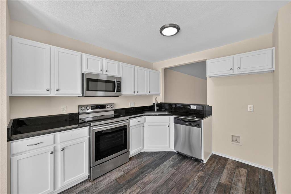 1137 Darren Drive, Burleson, TX 76028