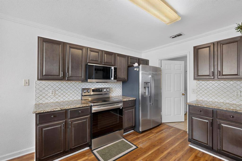 204 Centennial Place, Crowley, TX 76036
