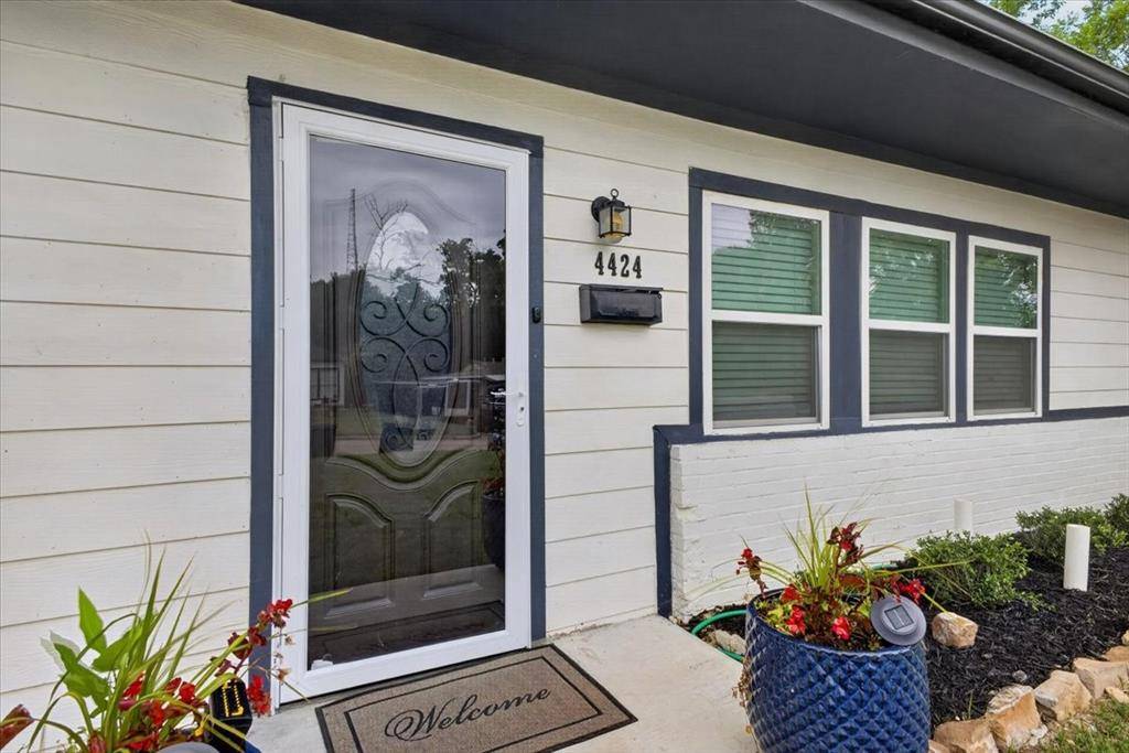 4424 Wellesley Avenue, Fort Worth, TX 76107