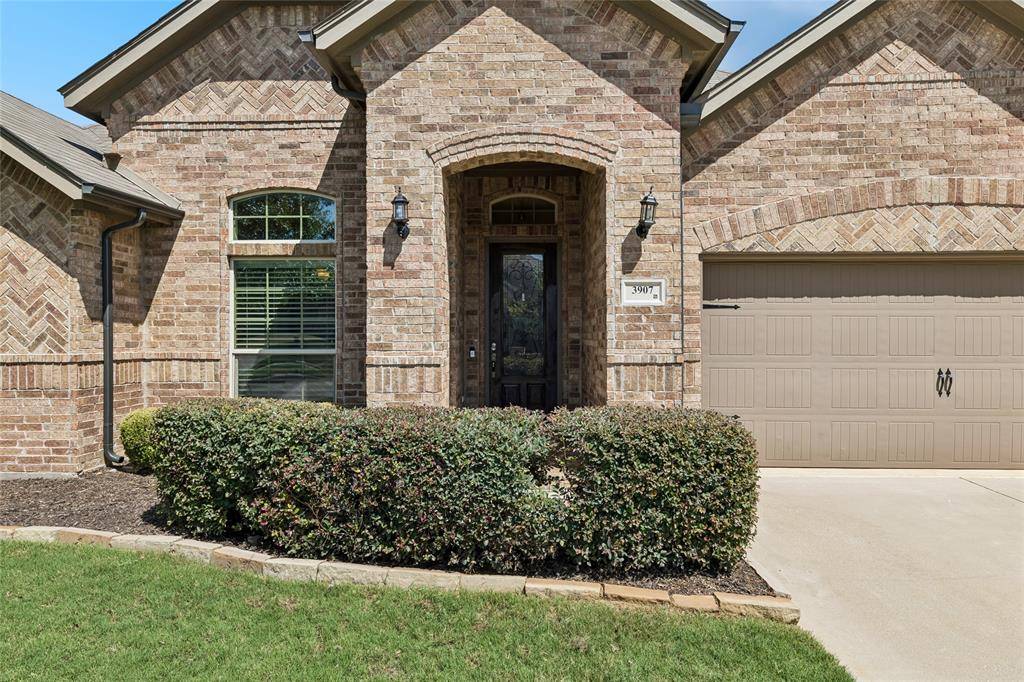3907 Gentle Breeze Court, Arlington, TX 76017