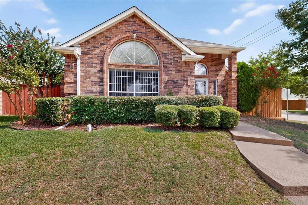 2702 Garden Springs Drive, Richardson, TX 75082