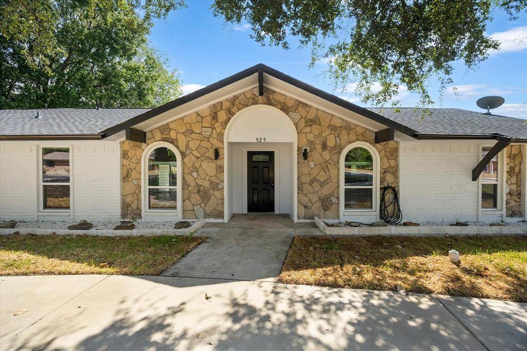 925 Lake North Road, Rowlett, TX 75089