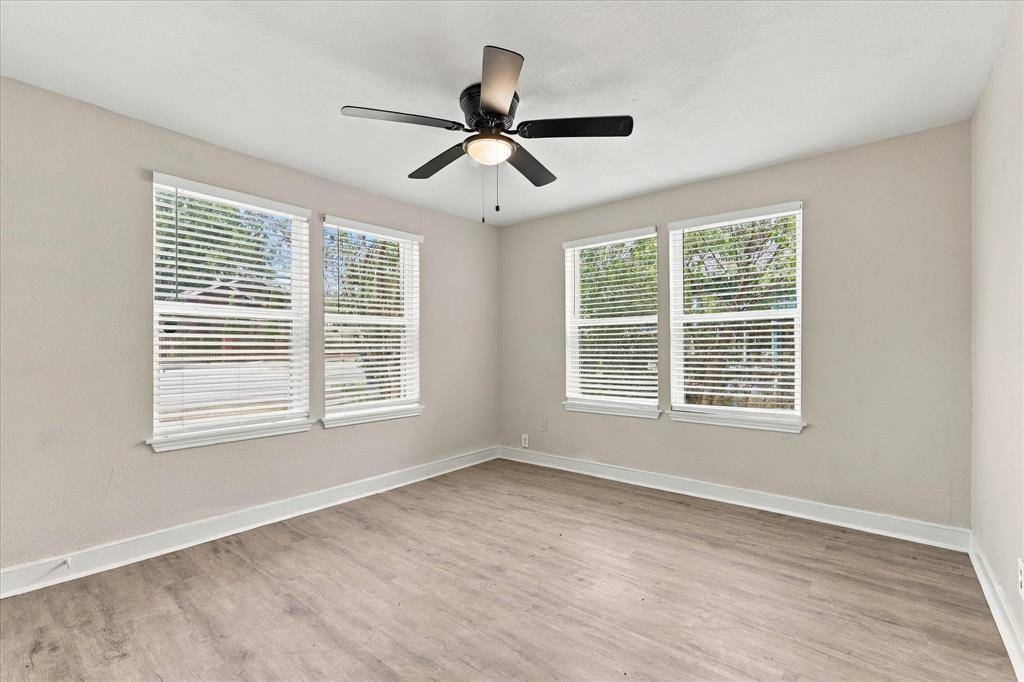 2842 Harlandale Avenue, Dallas, TX 75216