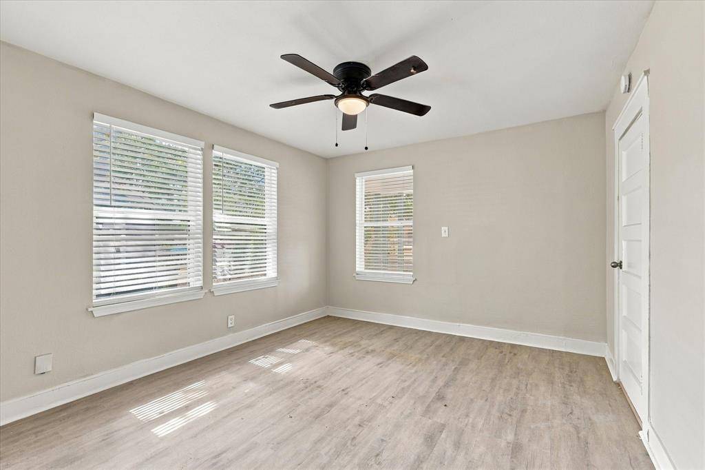 2842 Harlandale Avenue, Dallas, TX 75216