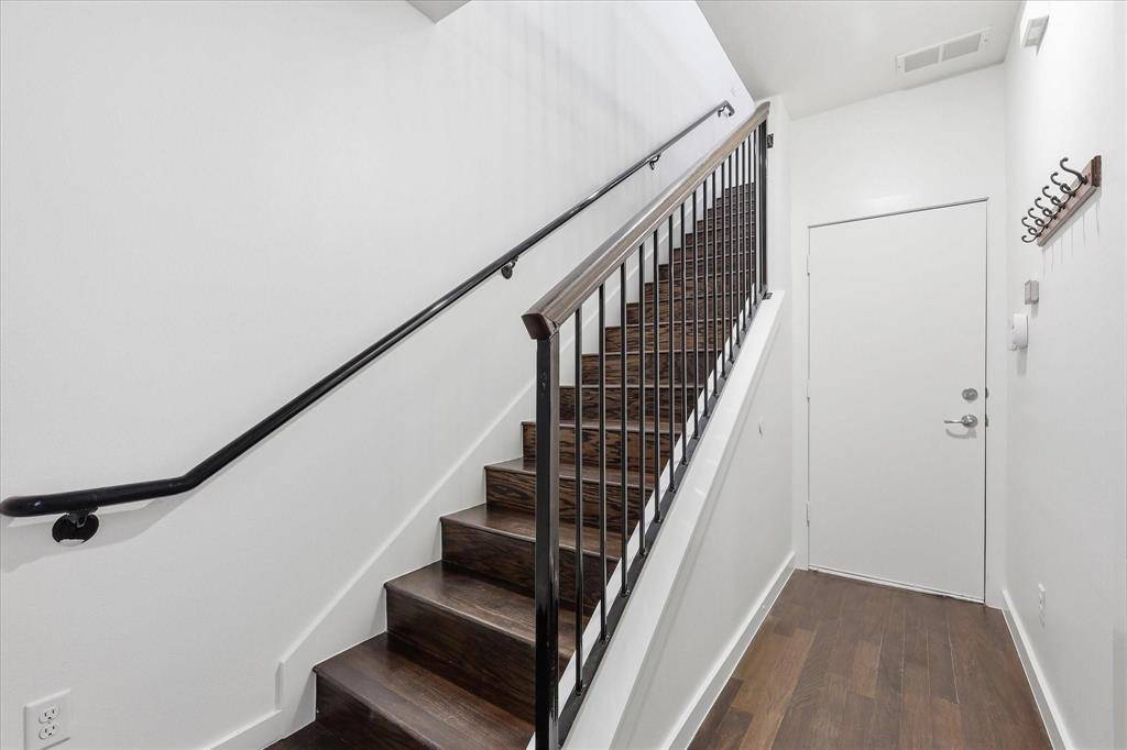 3200 Ross Avenue #28, Dallas, TX 75204