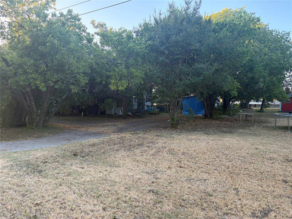 113 E Indiana Avenue, Midlothian, TX 76065
