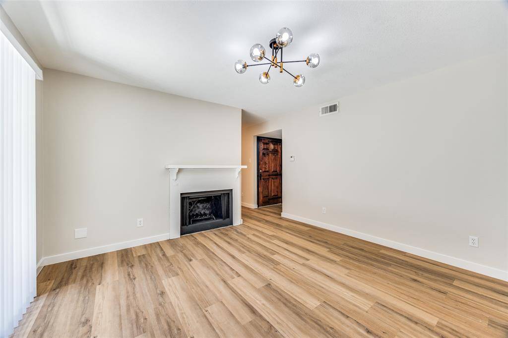 5300 Keller Springs Road #1067, Dallas, TX 75248