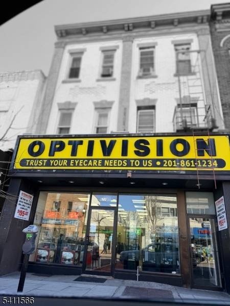 6110 Bergenline Ave, West New York Town, NJ 07093