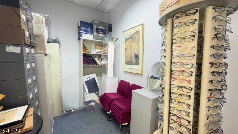 6110 Bergenline Ave, West New York Town, NJ 07093