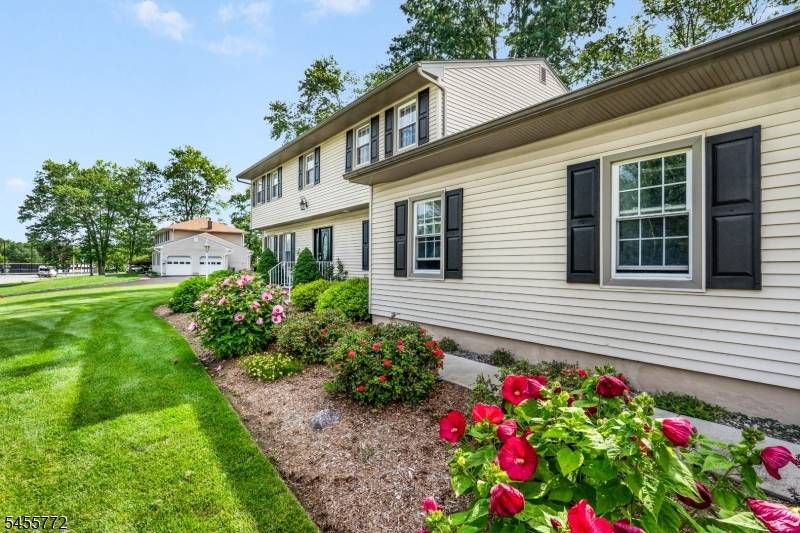 6 Selmar Ter, East Hanover Twp., NJ 07936