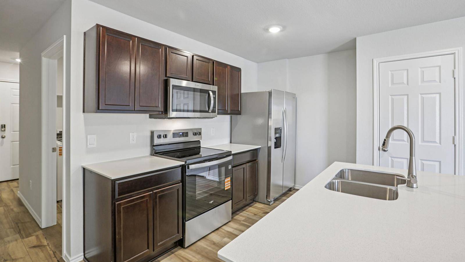 120 Dagney CT, Jarrell, TX 76537