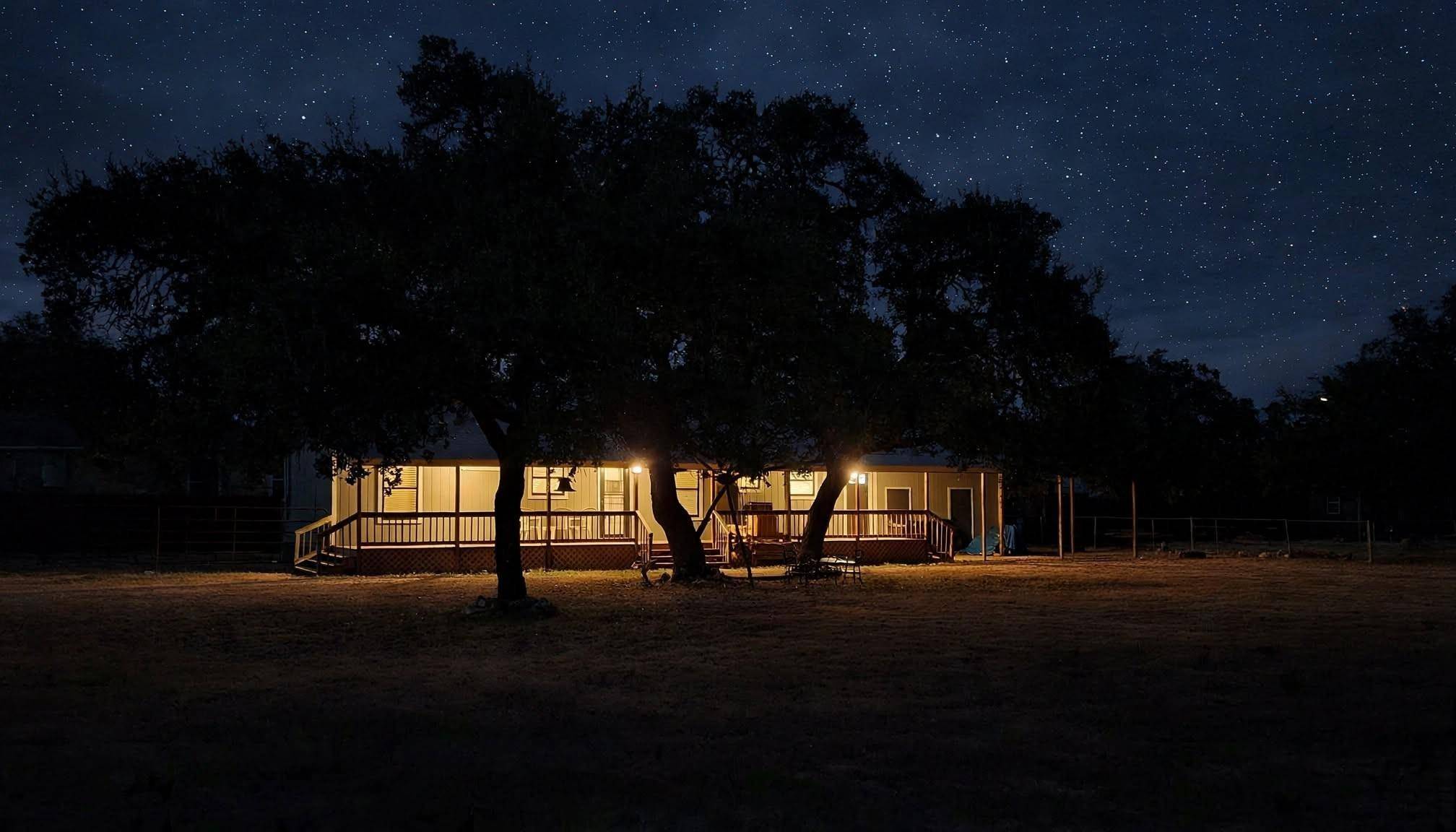 250 Rockwood DR, Wimberley, TX 78676
