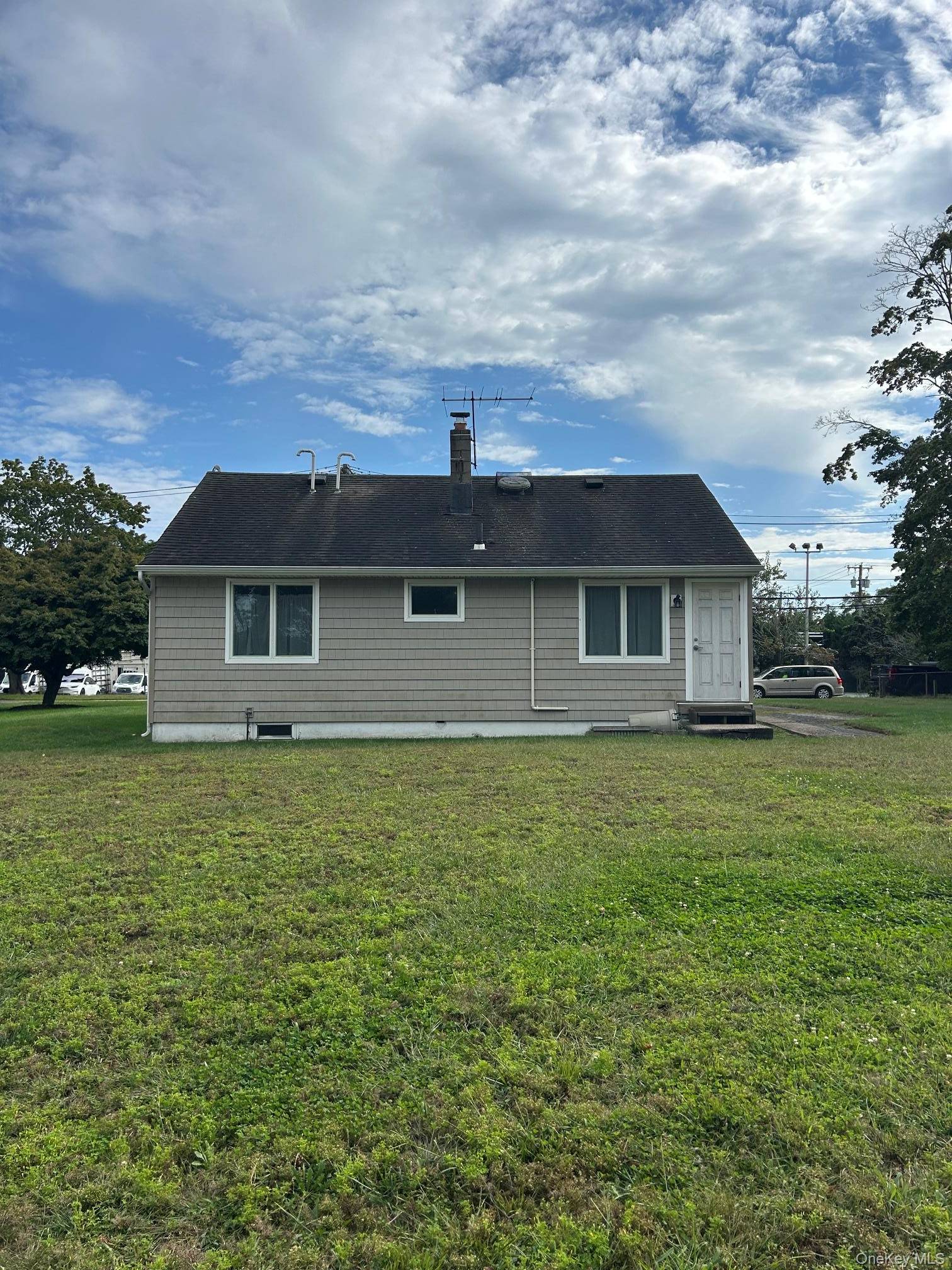 14 Market ST, Centereach, NY 11720