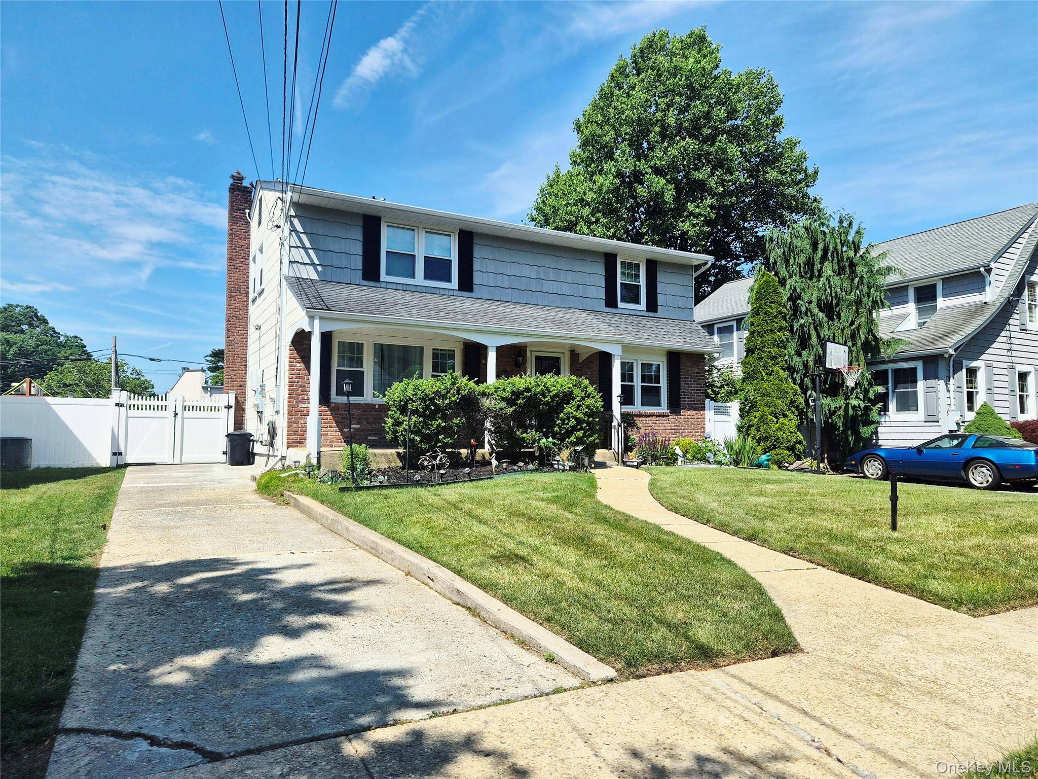 1920 Clemons ST, Bellmore, NY 11710