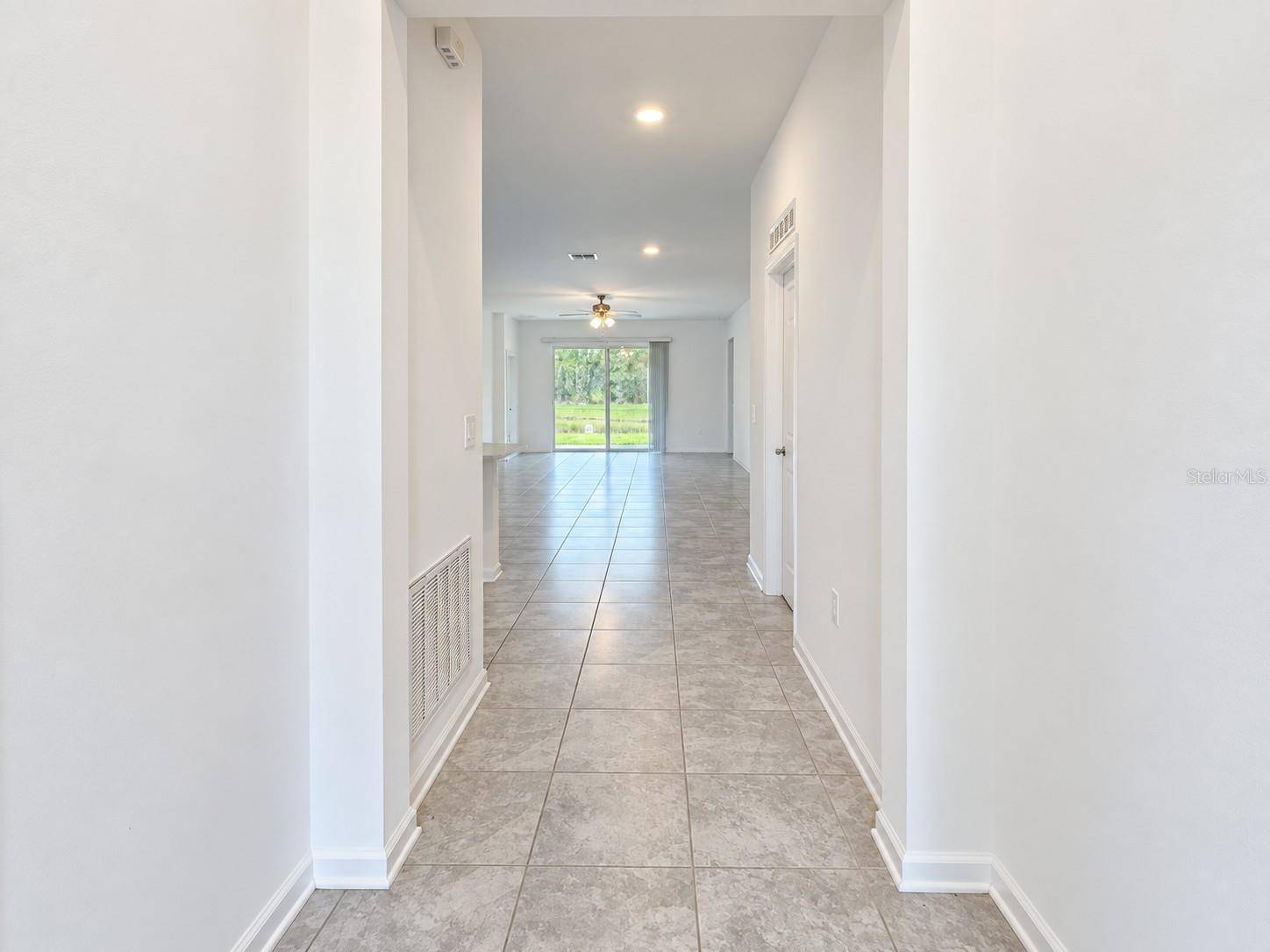 546 HATTERAS RD, Davenport, FL 33837