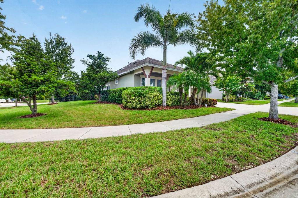 6127 SHADOWLAKE DR, Apollo Beach, FL 33572