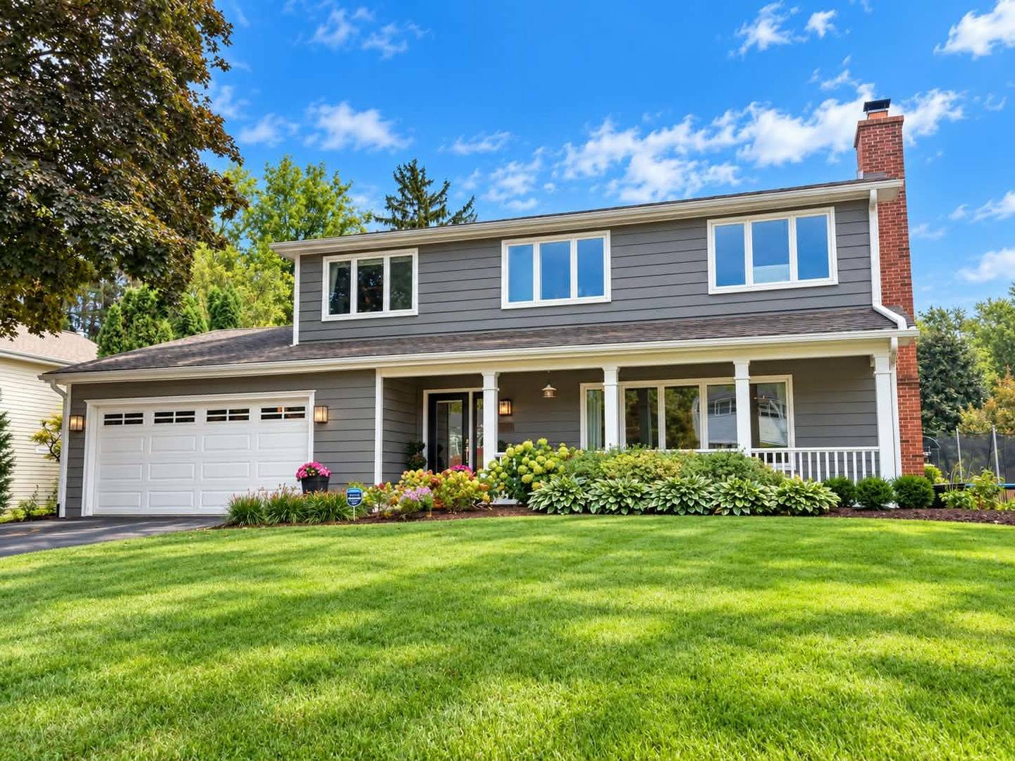 26W355 Blackhawk DR, Wheaton, IL 60189