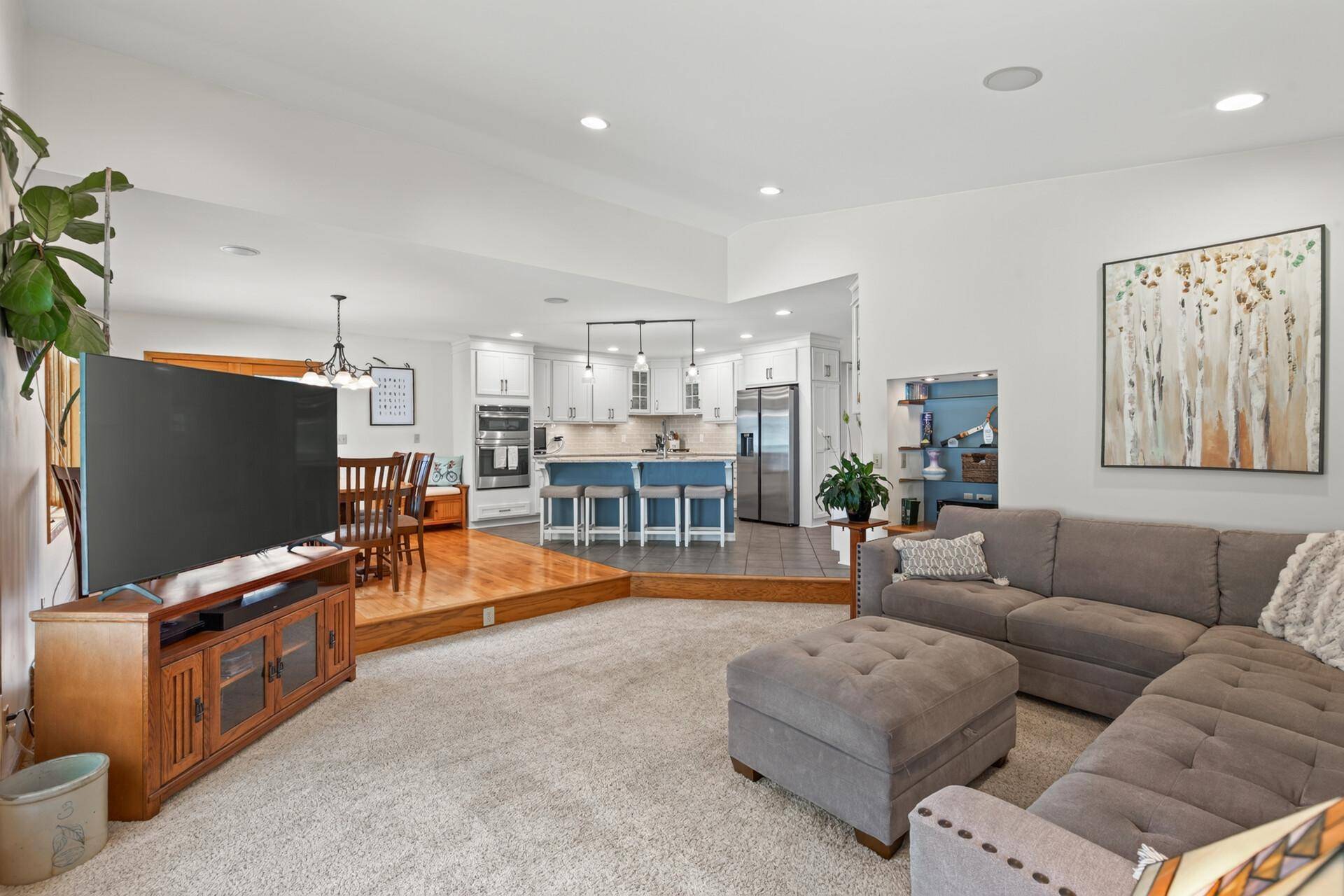 235 W Park RD, Hopkins, MN 55343