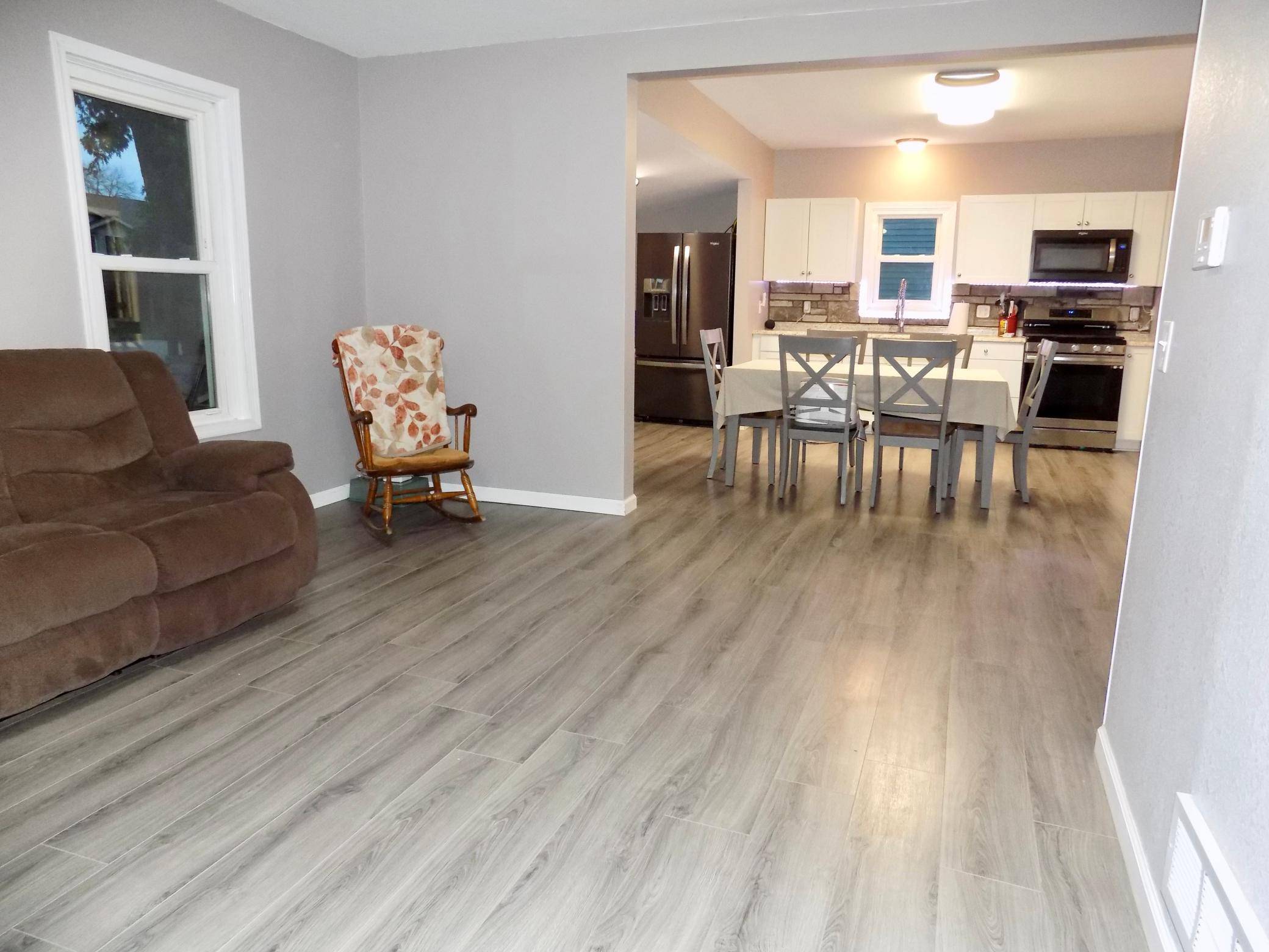 303 1st AVE SE, Grand Meadow, MN 55936