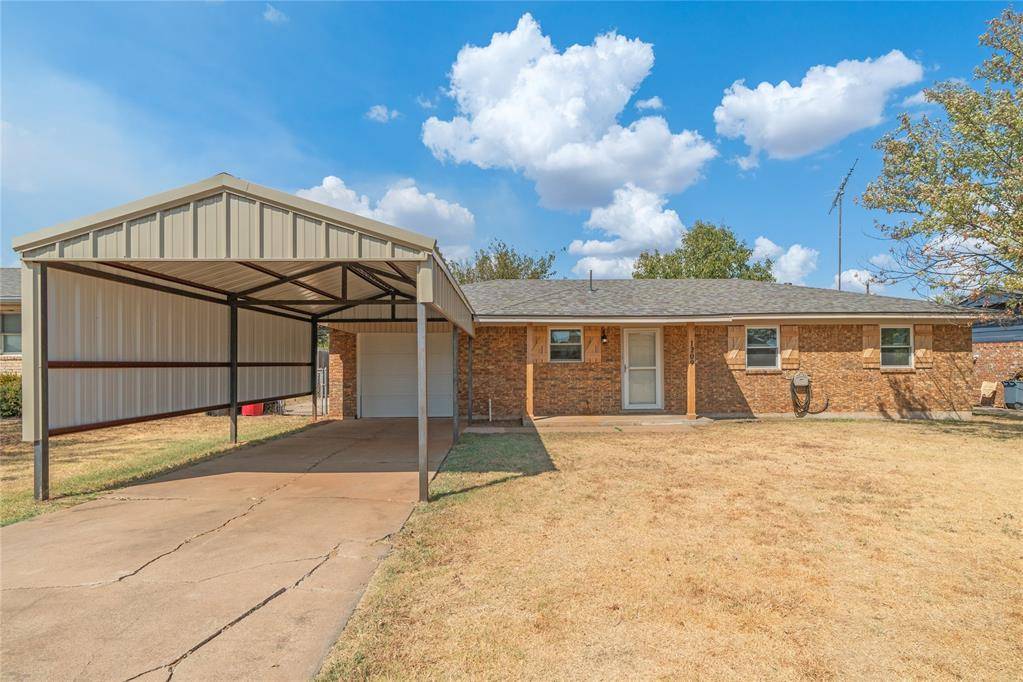 1209 1st ST, Elgin, OK 73538