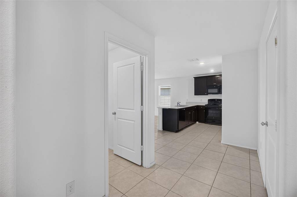 6440 Bristolwood Drive, Fort Worth, TX 76123