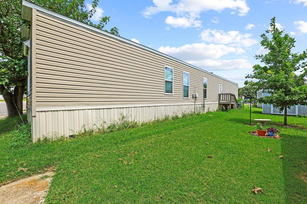 132 Knollwood Drive, Sherman, TX 75092