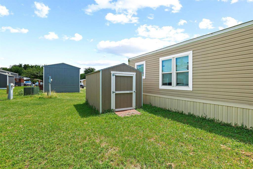 132 Knollwood Drive, Sherman, TX 75092