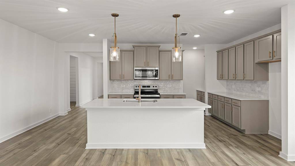 727 Clear Air Way, Lavon, TX 75166