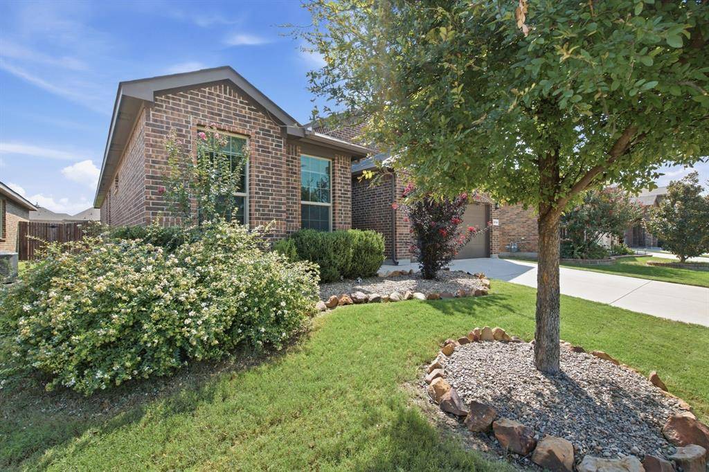 15748 Buffalo Nickel Drive, Fort Worth, TX 76177