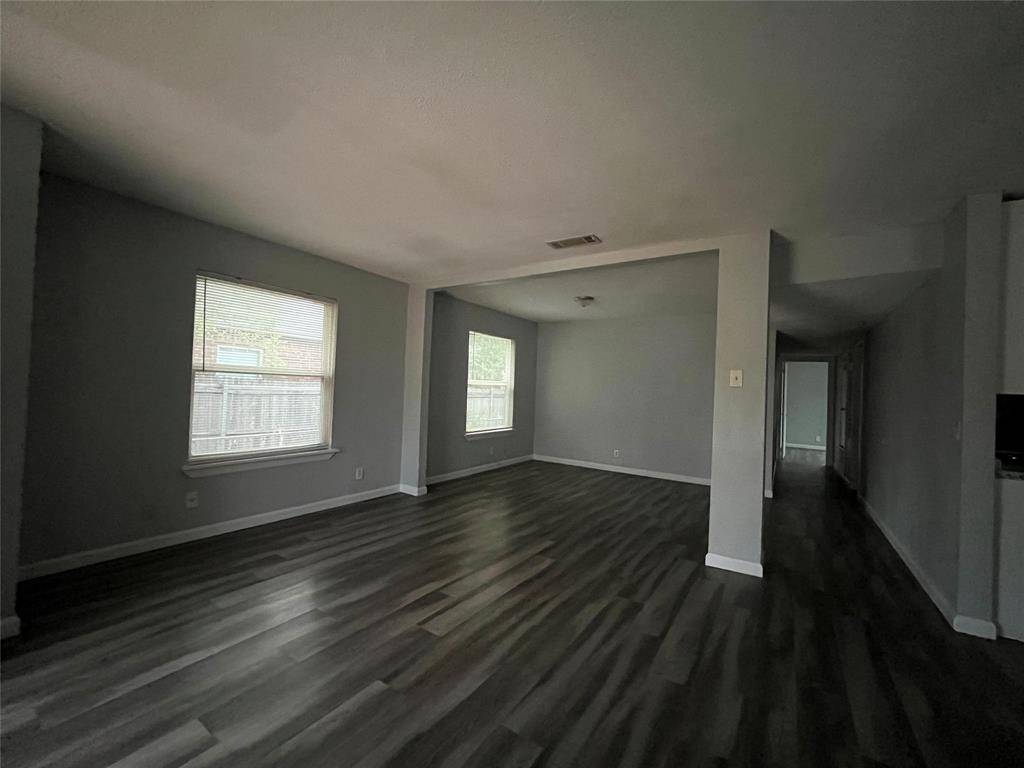 2020 Nomas Street, Dallas, TX 75212