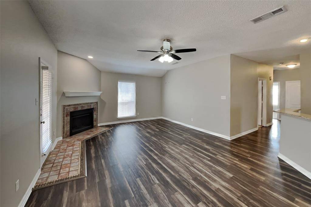 507 Nita Lane, Euless, TX 76040