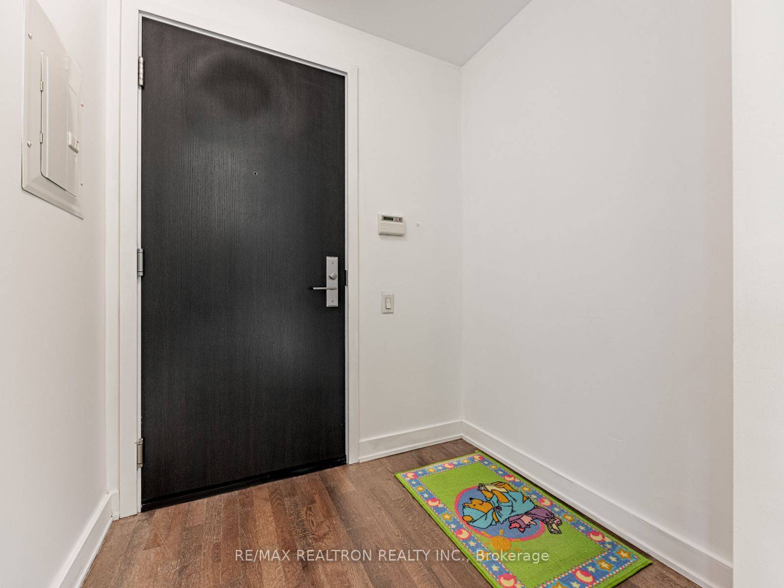 1815 Yonge ST #1006, Toronto C10, ON M4T 2A4