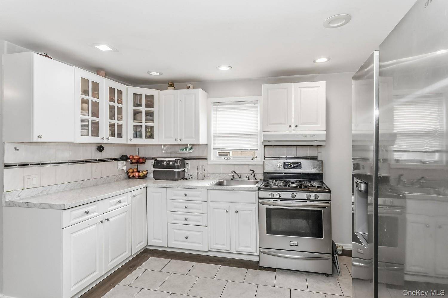 32 Franklin ST, East Rockaway, NY 11518