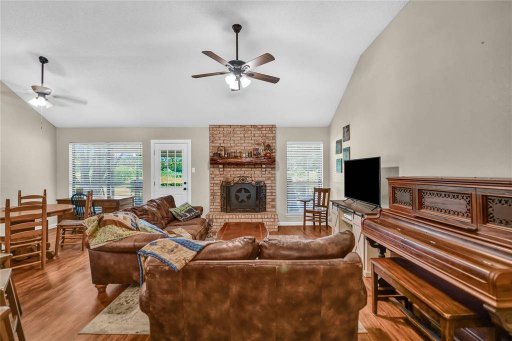 118 Sanchez Creek Court, Weatherford, TX 76088