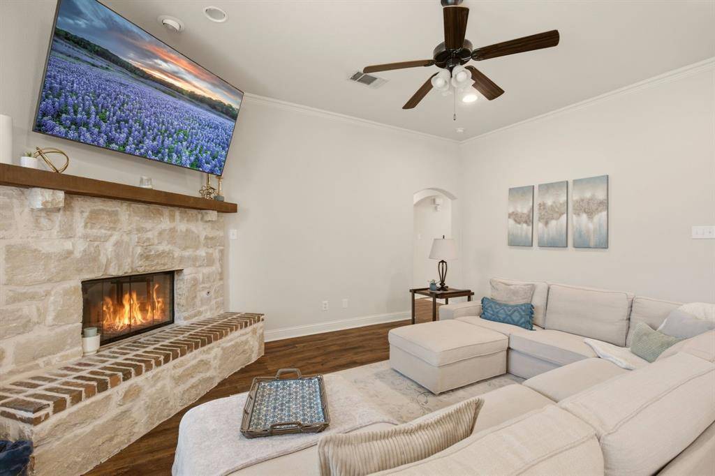 15841 River Glen Drive, Frisco, TX 75035
