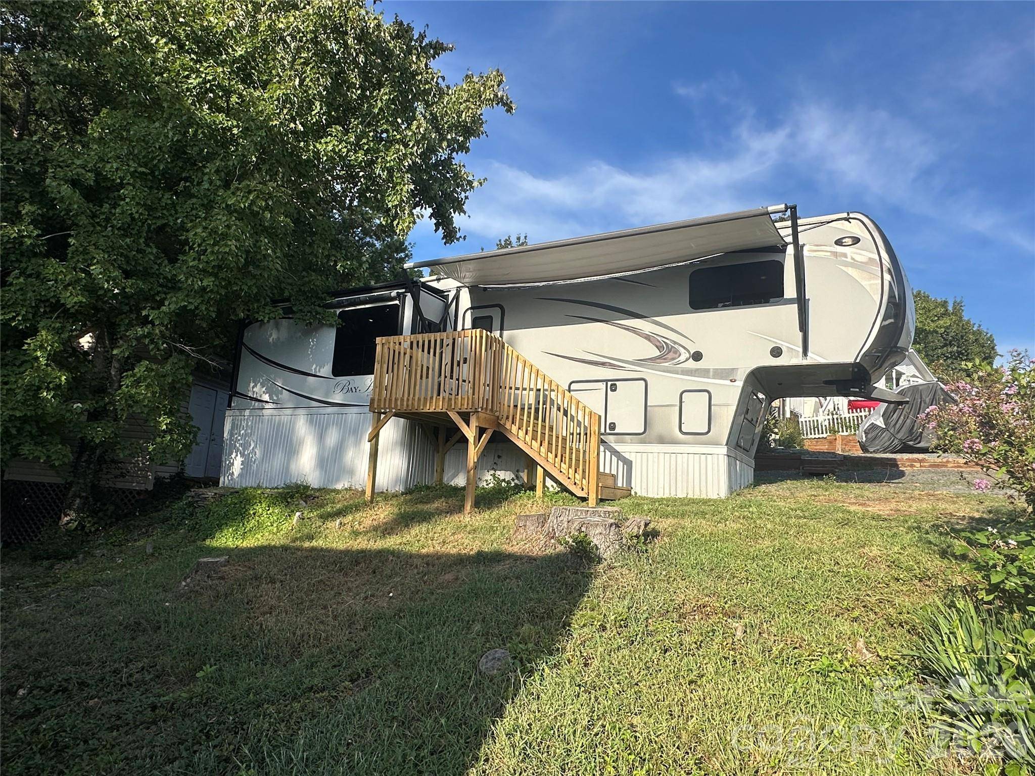 122 Eagle DR, New London, NC 28127